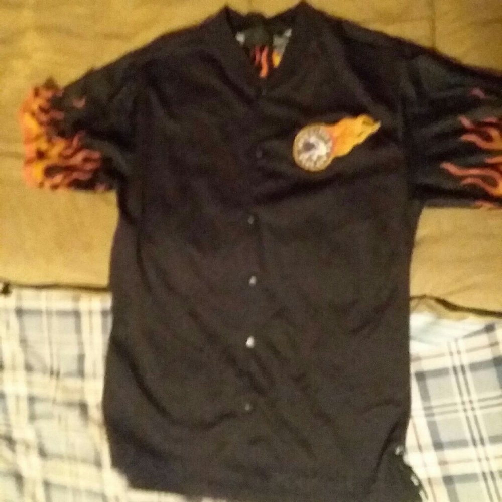 Shaq button up athletic shirt